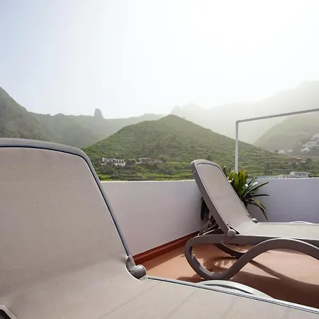 Comfortable House In Cruz 130 M² With Sea And Mountain View Feriehus