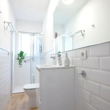 Comfortable House In Cruz 130 M² With Sea And Mountain View Feriehus