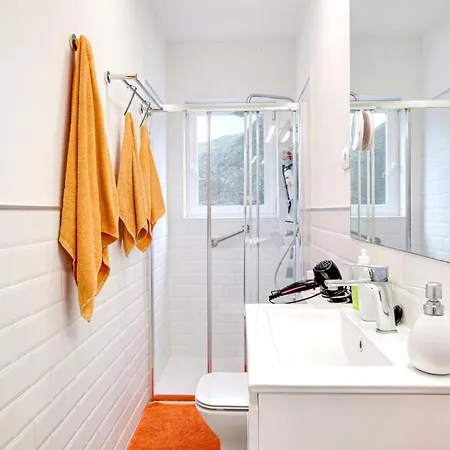 Comfortable House In Cruz 130 M² With Sea And Mountain View *