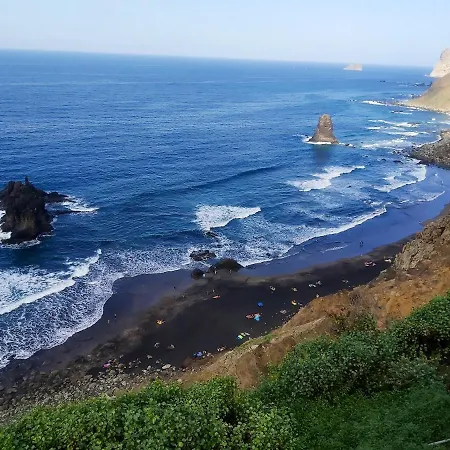 Comfortable House In Cruz 130 M² With Sea And Mountain View Feriehus